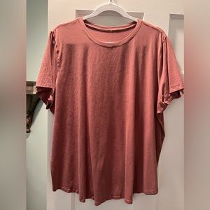EUC Lululemon Crew Neck Love tee.